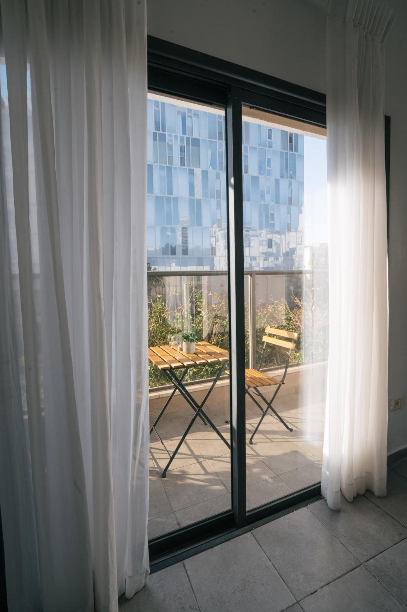 Haim Arlosoroff Residence With Shelter Tel Aviv Exterior photo